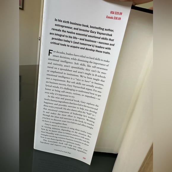 TWELVE AND A HALF - book by Gary Vaynerchuk - Picture 3 of 4